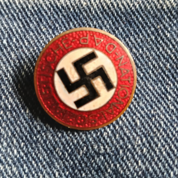 Enamel Nazi Party Members badge.