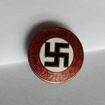 Nazi Party Member’s badge with Button-Hole reverse.